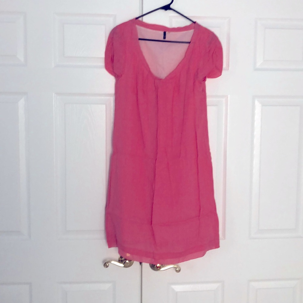 Tahari Size 6 gauzy pinky shift dress